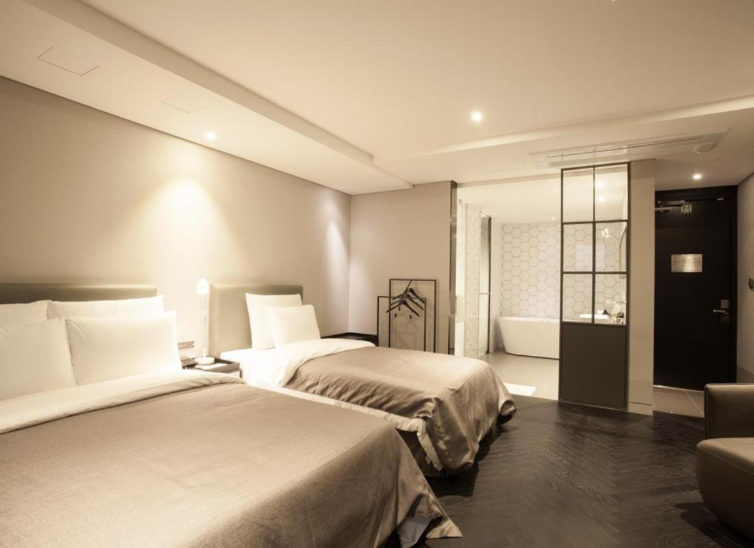 Hotel Gaden Suwon Exterior foto